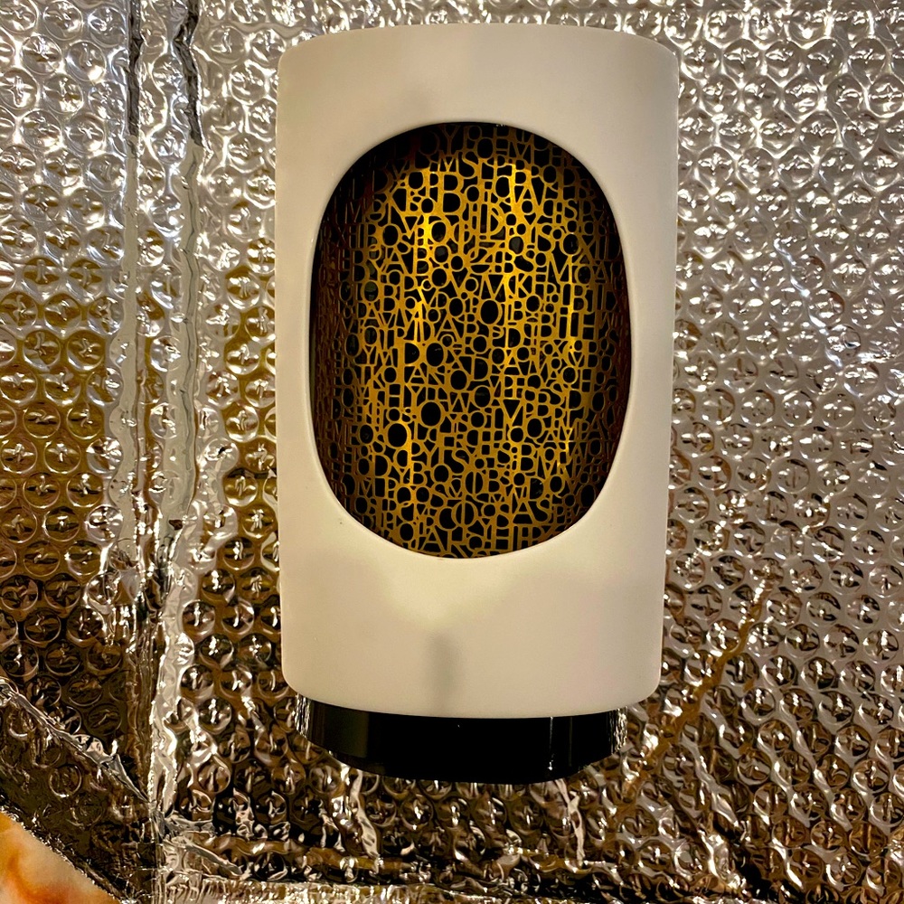 DIPTYQUE ELECTRIC HOME DIFFUSER